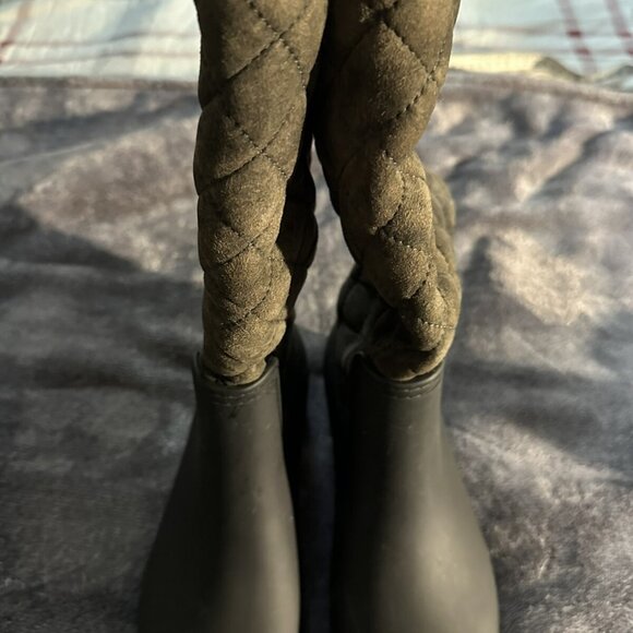 Chanel Rain Boots 38 - Picture 1 of 8